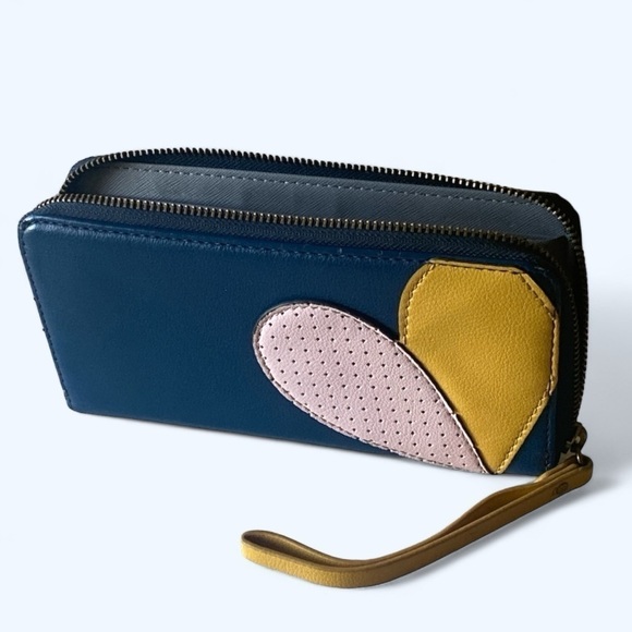 Fossil Leather Long Wallet. Blue with Hand sewn Leather Pedals Size 8” x 4” ECU - Picture 7 of 10